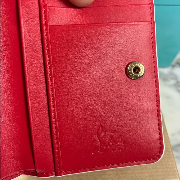 Christian Louboutin Shun Sudo Button Flower Blossoms Compact Wallet RARE NWT - Picture 10 of 13